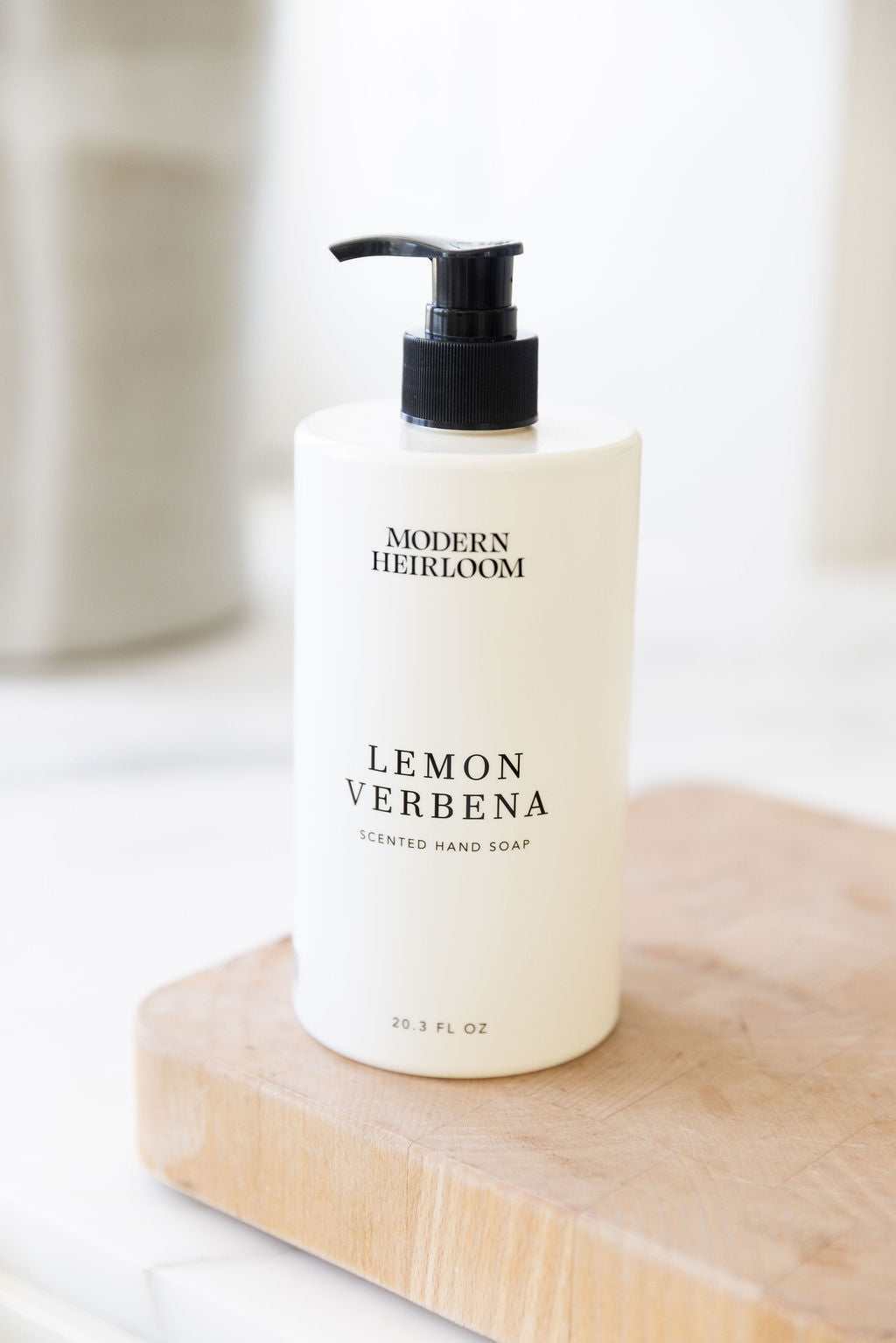 Gentle Lemon Verbena Modern Heirloom 20.3 oz Liquid Hand Soap