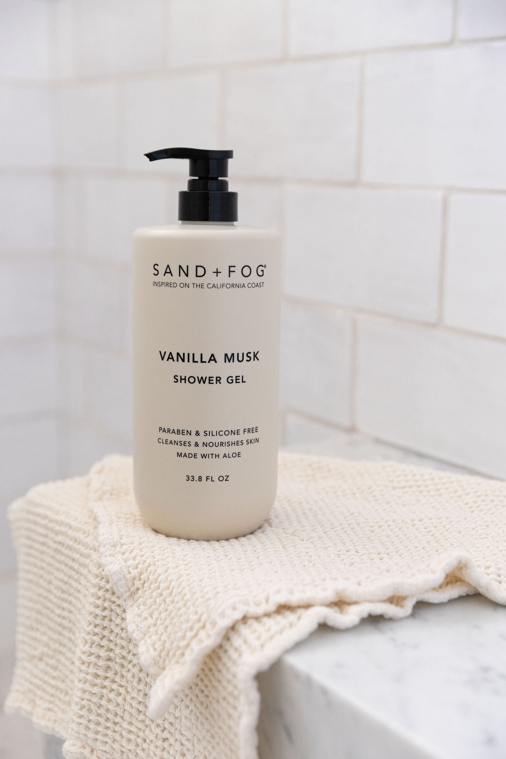 Nourishing Vanilla Musk 33.8 oz oz Body Wash