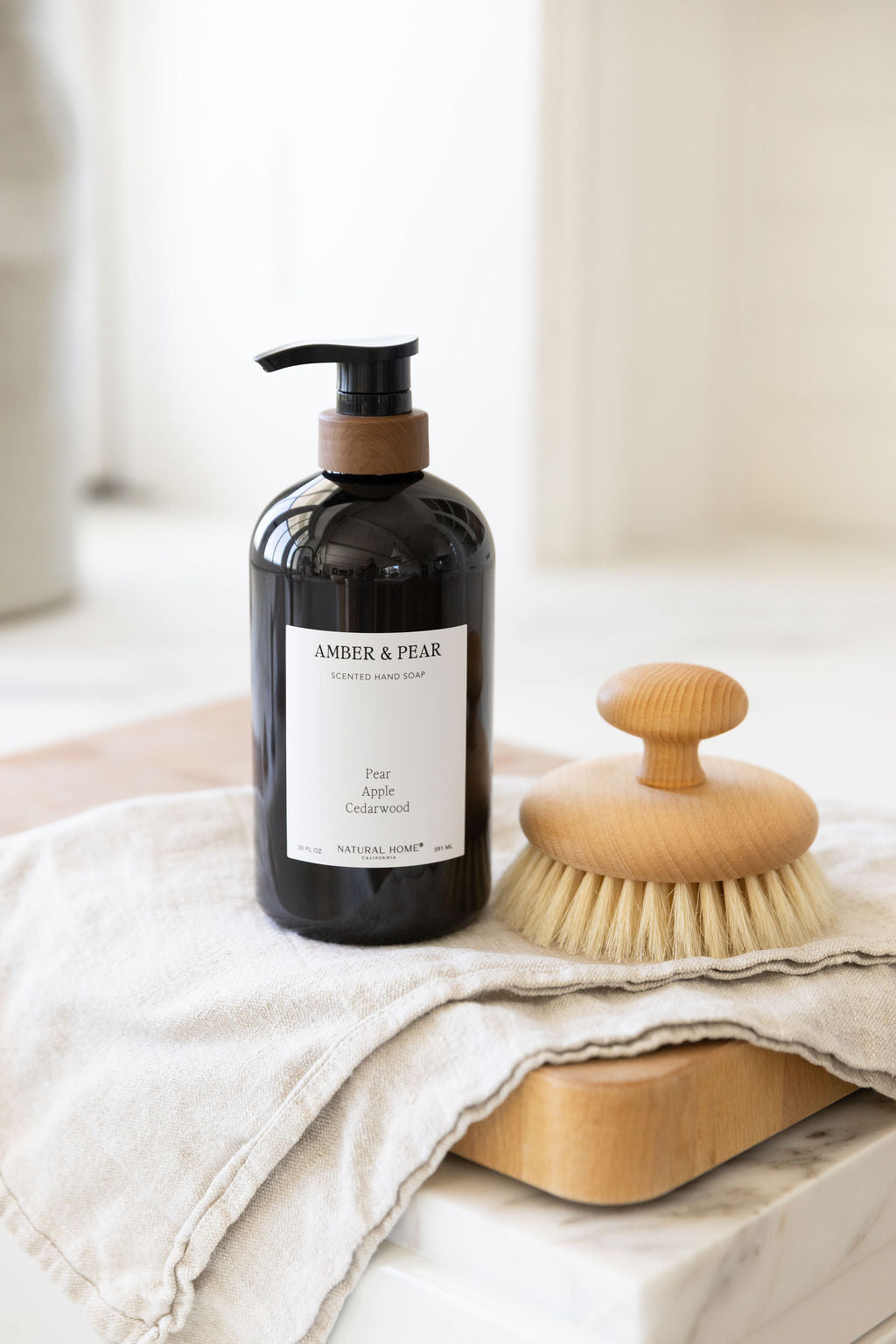 Gentle Amber & Pear Natural Home 20 oz Liquid Hand Soap